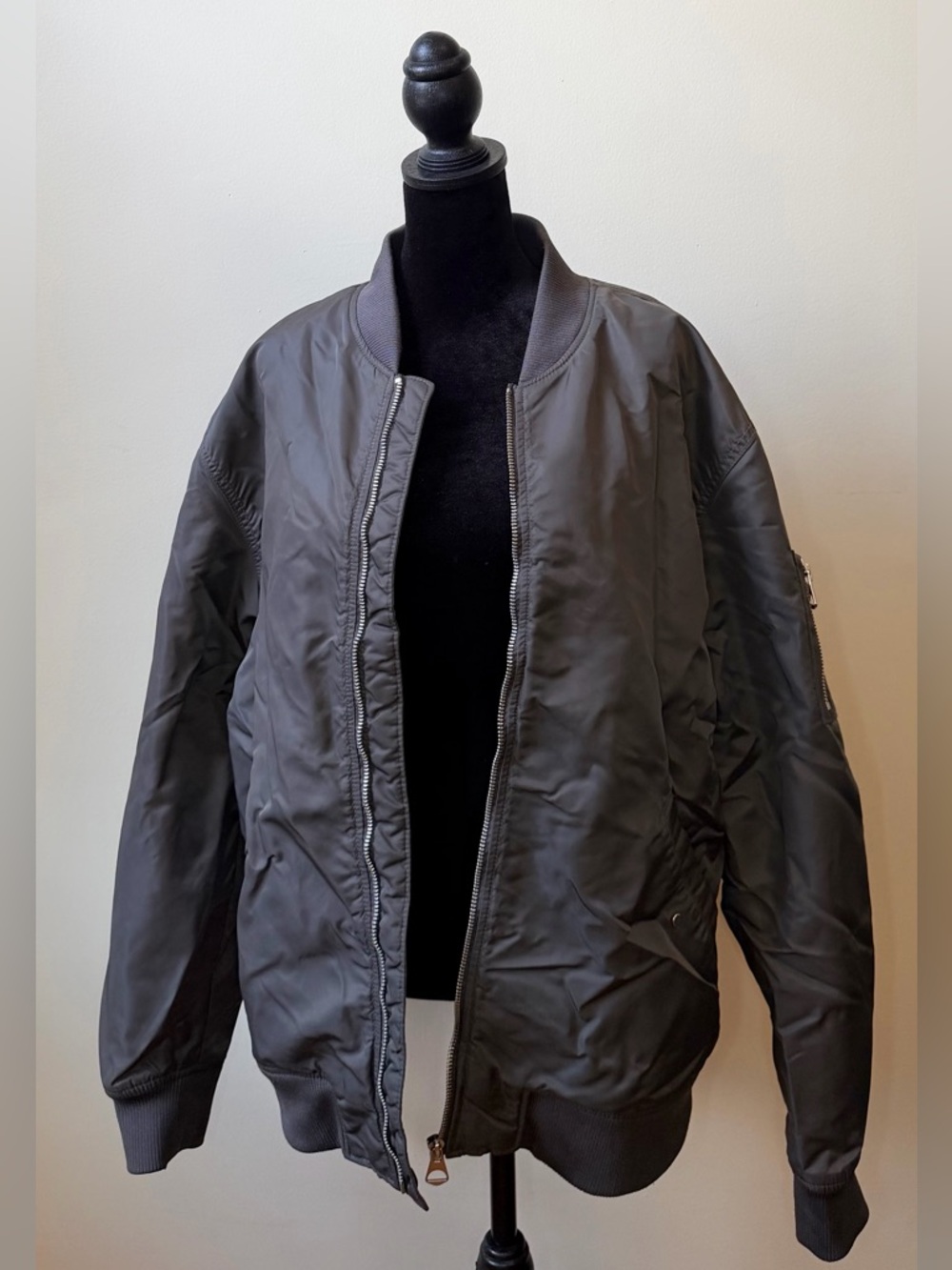 H&M Men Bomber Jacket Grey XL Lightweight Casual Zip Jacket Excellent Condition